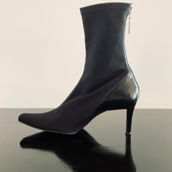 DKNY CITY BOOTIES - Picture 4 of 11